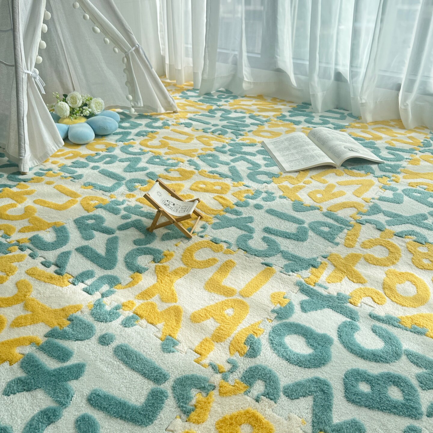 毛绒拼接益智地毯卧室满铺床边地垫客厅阳台字母印花可爱爬行垫