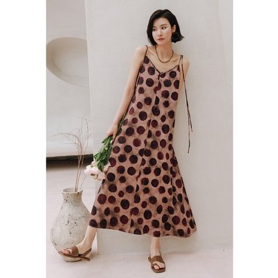 复古波点连衣裙沙滩裙