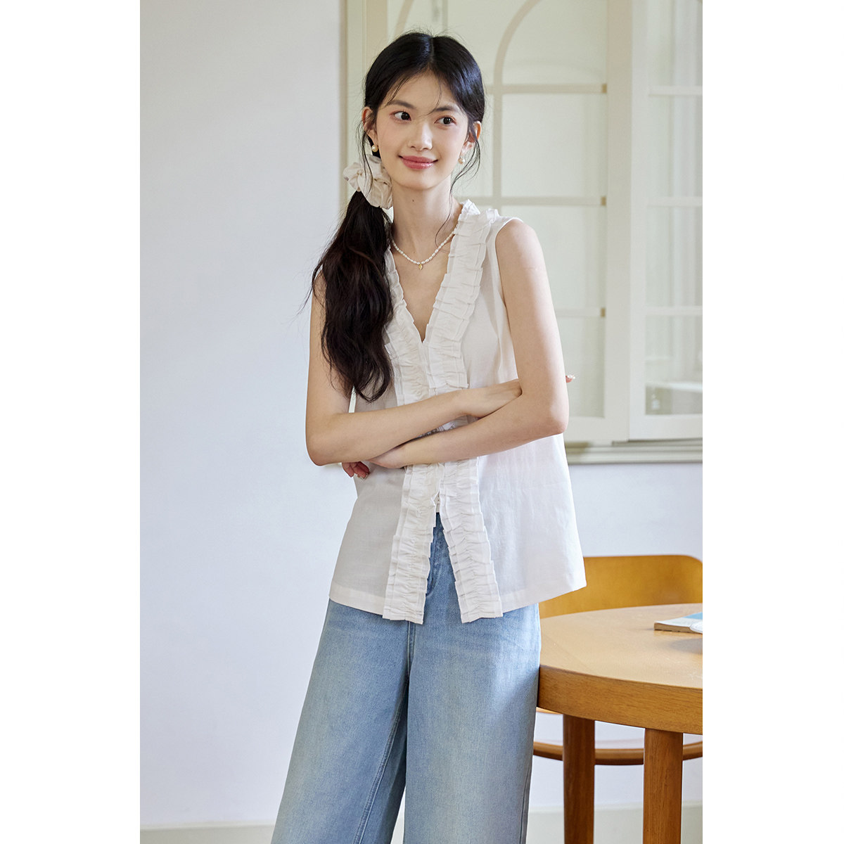 弥古法式木耳边白色v领无袖上衣女2026夏季新款外穿度假内搭背心
