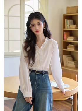 弥古白色法式v领荷叶边衬衫女2025新款秋冬内搭长袖花边打底衬衣