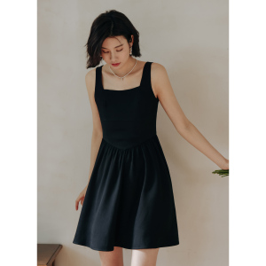 弥古黑色吊带连衣裙短款女夏季内搭赫本小黑裙高级感法式打底短裙