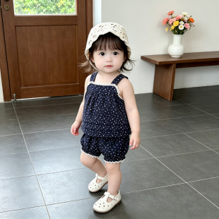 女童森系夏季洋气碎花套装新款夏天甜美宝宝凉快背心短裤两件套潮