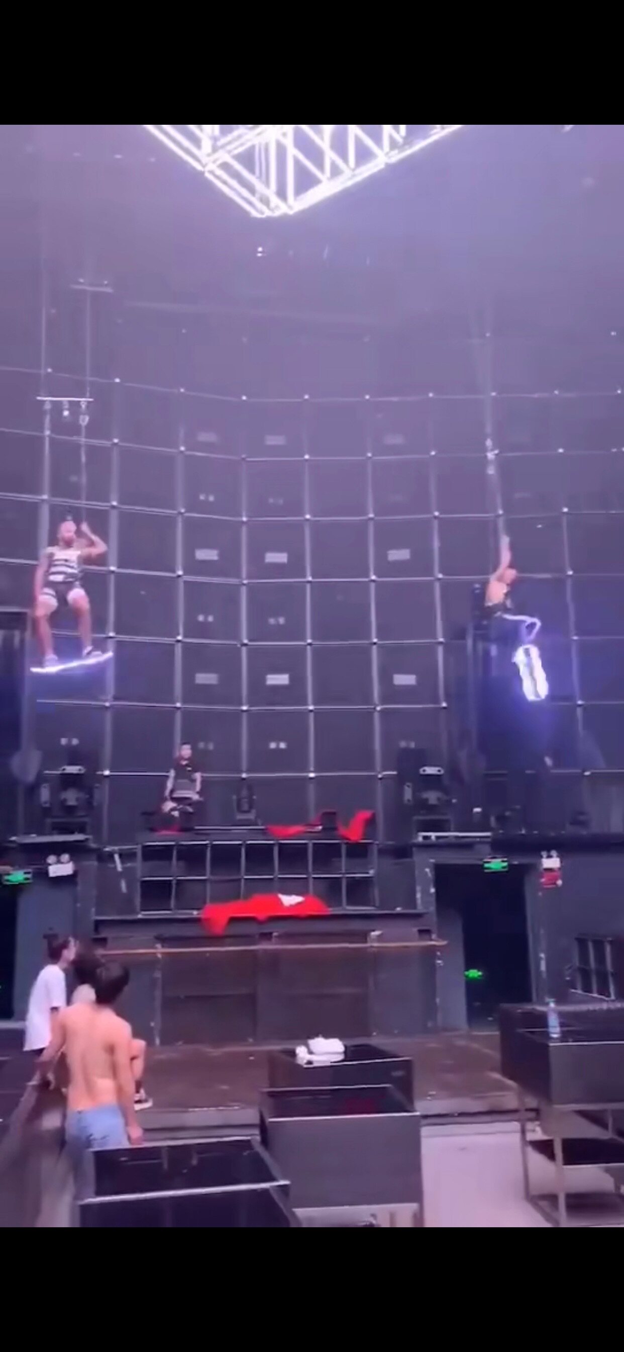 高空二氧化碳喷气滑板冲浪板维亚道具酒吧演出气氛gogo舞美