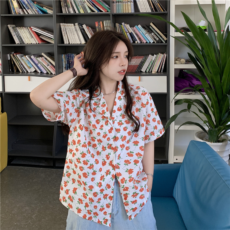 Real shooting summer new style Hong Kong style retro floral shirt personalized loose short sleeve shirt
