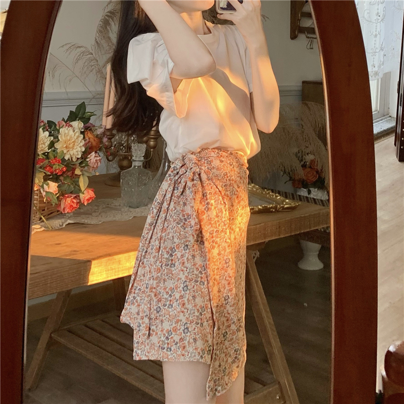 Real shooting ~ summer new lovely sweet suit versatile bubble sleeve T-shirt + high waist floral skirt