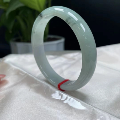 113天然a货缅甸翡翠手镯飘花平安手镯55.4圈口手镯上手显皮肤