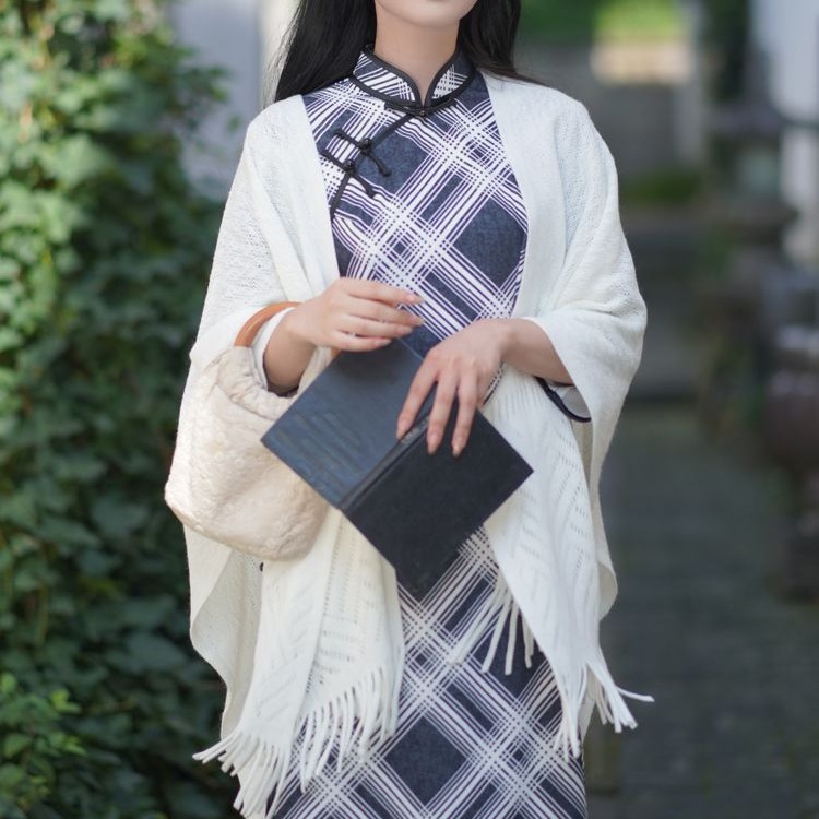【雪融融】仙女外披米白色流苏
