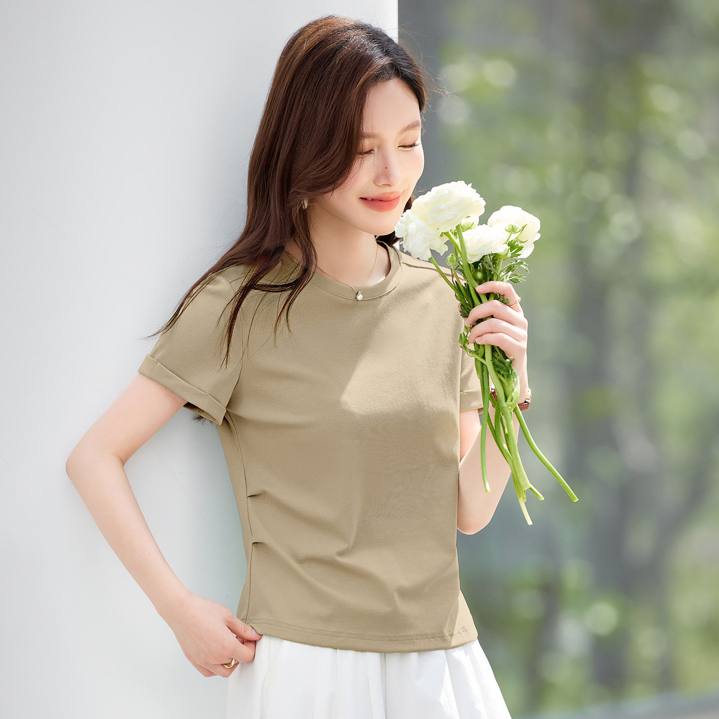正肩短袖t恤女2026新款夏季爆款修身高级女装冰茶色洋气减龄上衣