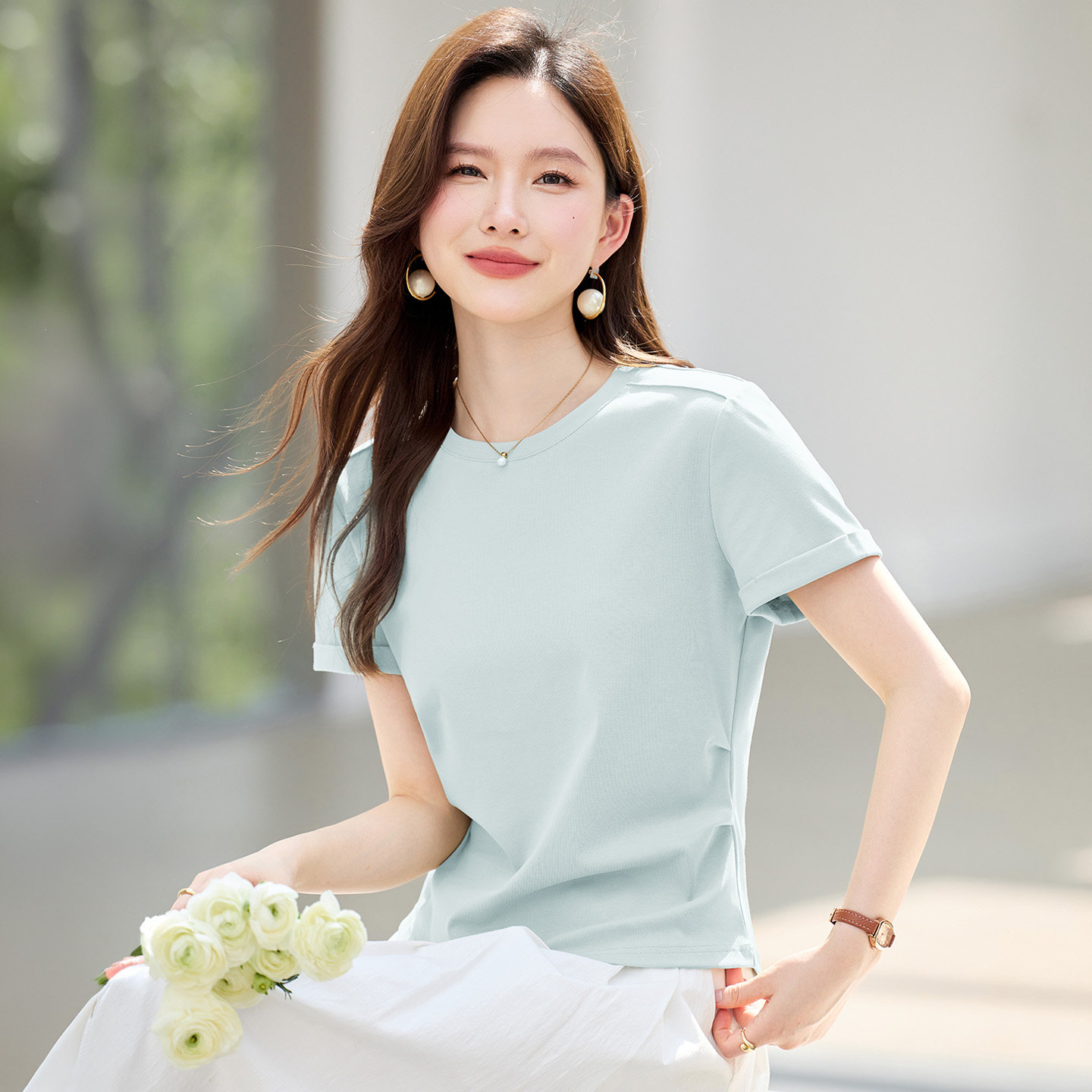 正肩圆领短袖t恤女2026新款夏季爆款修身高级女装蓝洋气减龄上衣