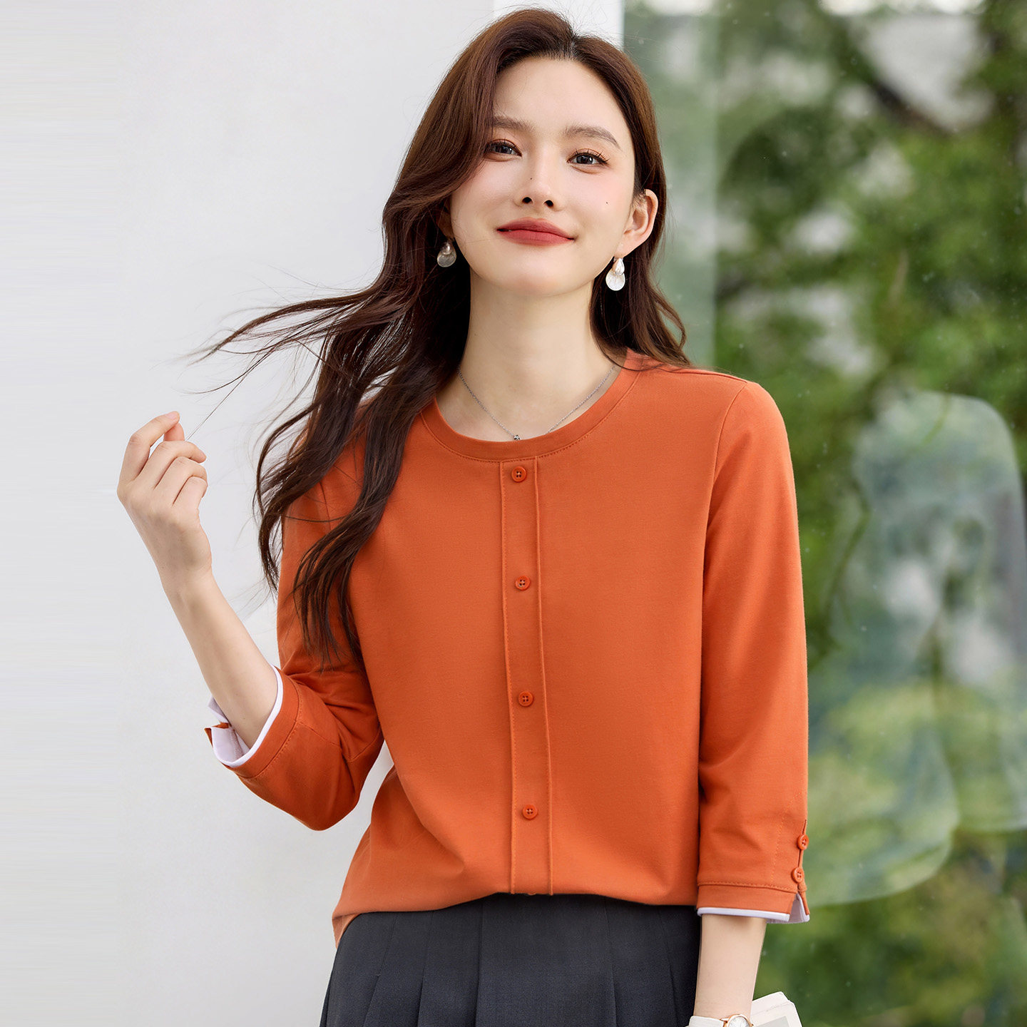 圆领T恤长袖上衣女士2026新款春季修身显瘦内搭可外穿正肩打底衫