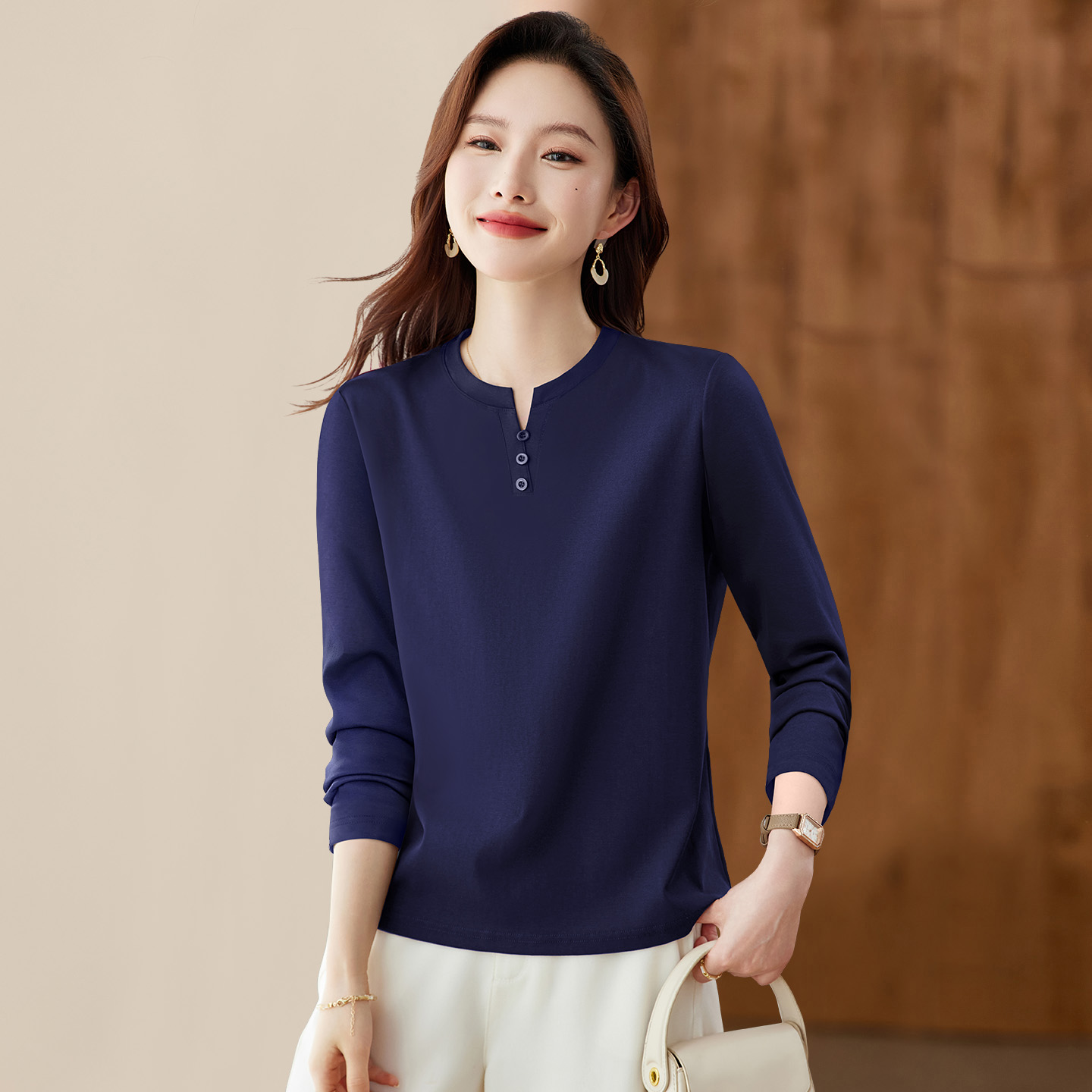 v领长袖t恤女秋季时尚洋气打底衫