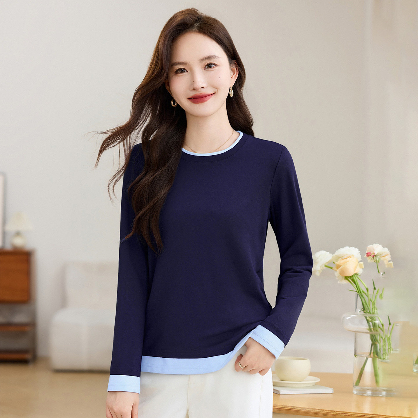 春秋长袖t恤女打底衫2026年新款修身内搭可外穿拼接撞色正肩上衣
