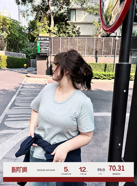 老章和小胖PONGKIKI慵懒正肩T大码四色短袖t恤女夏季胖mm显瘦体恤