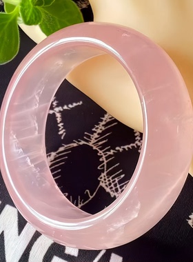 天然水晶手镯粉水晶手镯马粉晶加宽手镯内径58条宽23MM生日礼物女