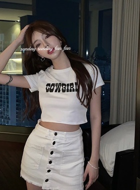 黑色显瘦甜辣妹修身短款上衣女2025新款夏季露脐短袖T恤女潮