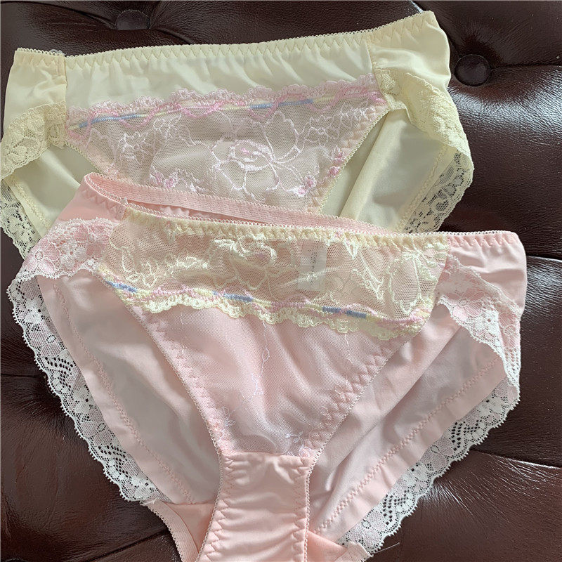 库存柔软透气镂空性感女生三角中腰蕾丝内裤小清新粉纯色速干女裤