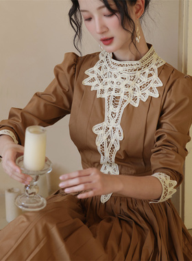 伊豆之秋 文艺卡其驼黄色复古VINTAGE品质感春秋长袖百褶连衣裙