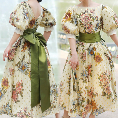 漂亮的玛格丽特烫金印花舞会裙