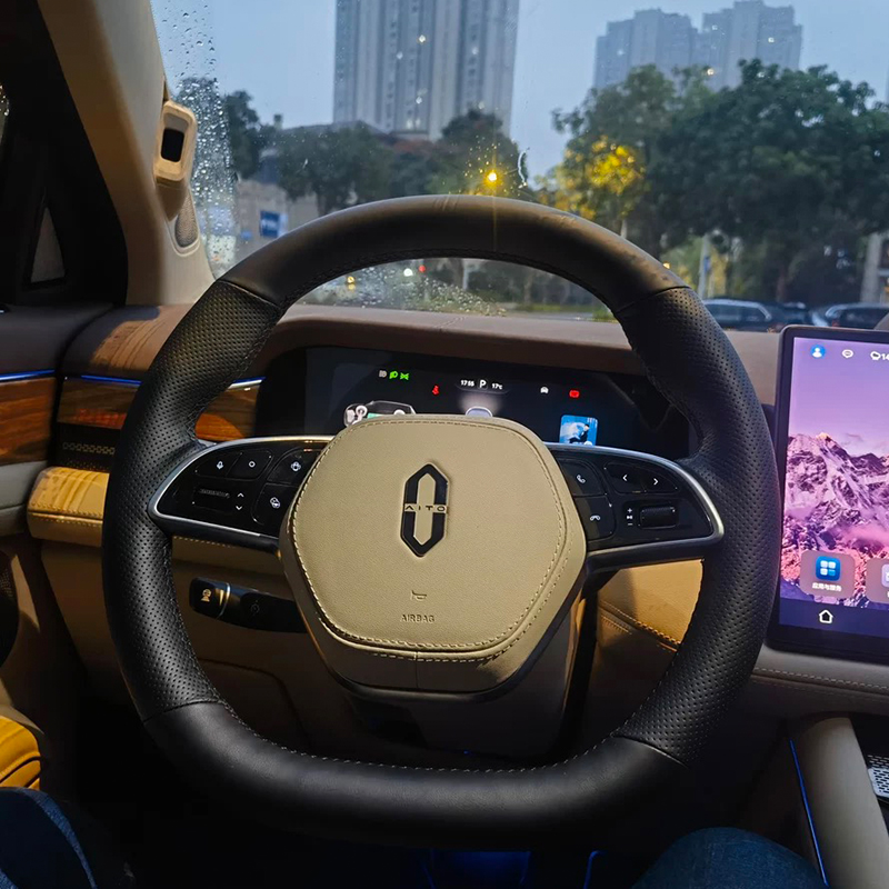 适用24款华为问界M7改装真皮手缝把套23款问界M5赛力斯SF5方向盘