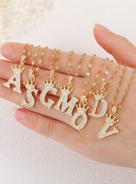 亚马逊饰品配饰铜镶锆石首饰简约单层皇冠26英文字母吊坠项链