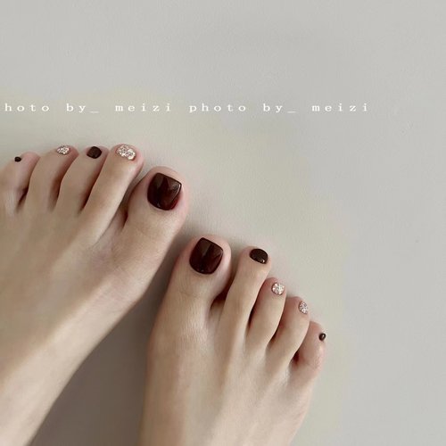 气质脚指甲贴片新款亮片闪亮脚趾甲美甲贴片穿戴甲脚趾甲夏季显白