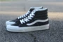 Bắp cải Vans SK8 HI 138 giày trượt ván cổ điển màu đen và trắng cổ điển nửa mặt trăng VN0A3TKPOIU - Dép / giày thường giày thể thao sneaker