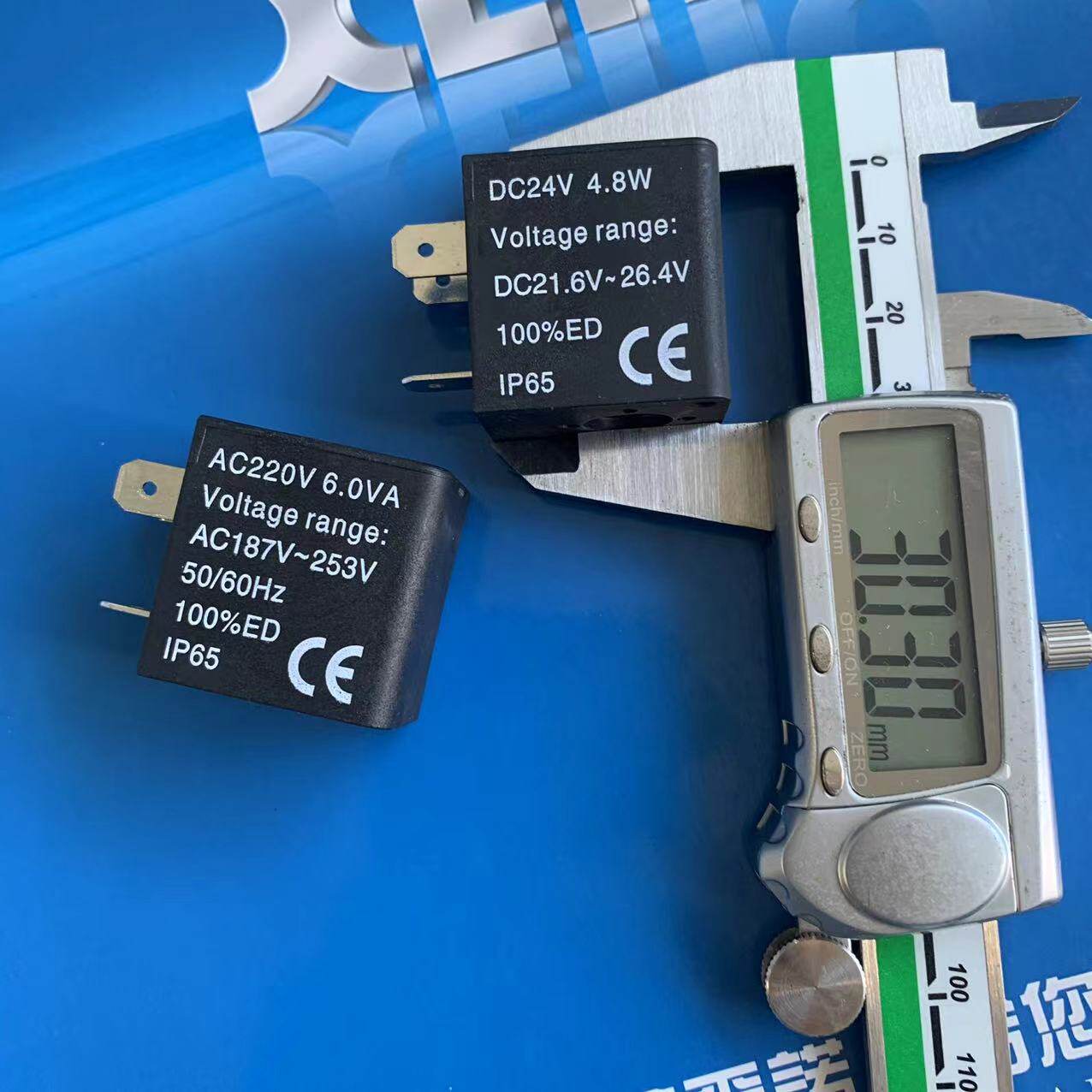 亚德客4V210-08通用型线圈图片