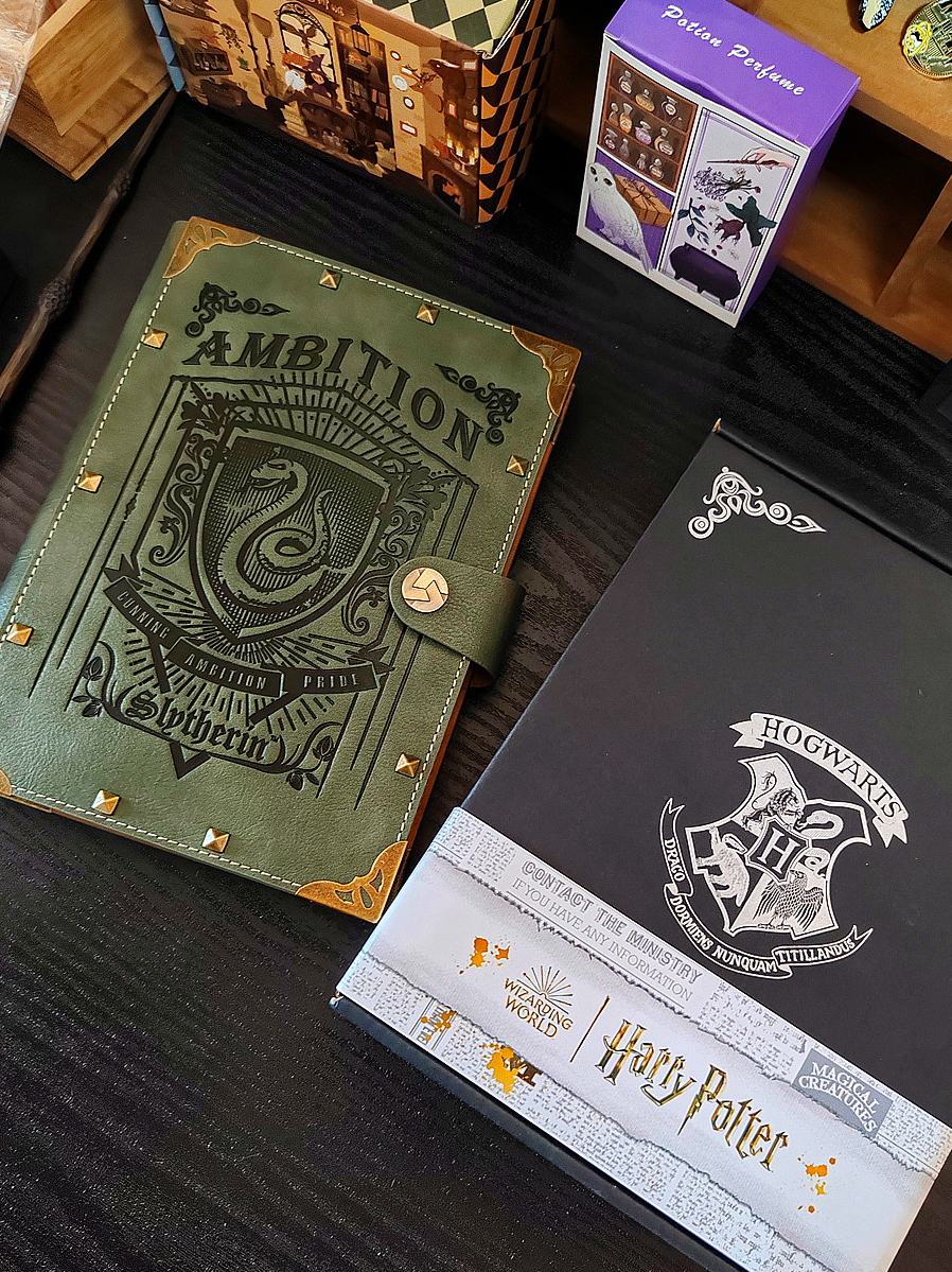 哈利波特霍格沃茨联名笔记本手账