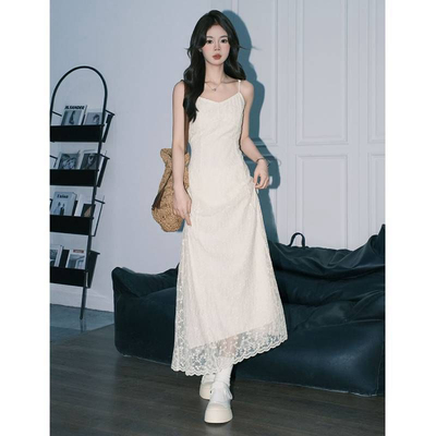 法式杏色蕾丝钩花吊带连衣裙