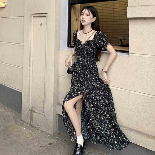 黑色碎花连衣裙法式复古初恋裙子