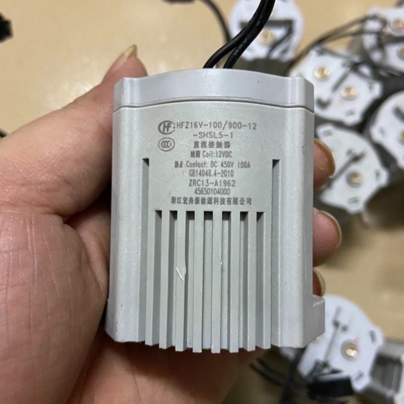宏发高压直流接触器HFZ16V-50/100-900-12 议价咨询