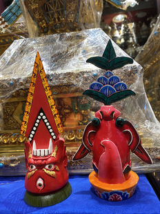 尼泊尔不丹实木手工彩绘雕刻 忿怒五觉五官佛 护法朵玛食子花摆放