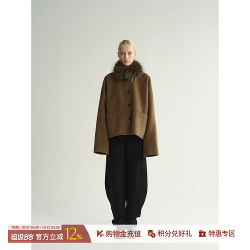 VIKTORIACHAN毛领宽松毛呢外套