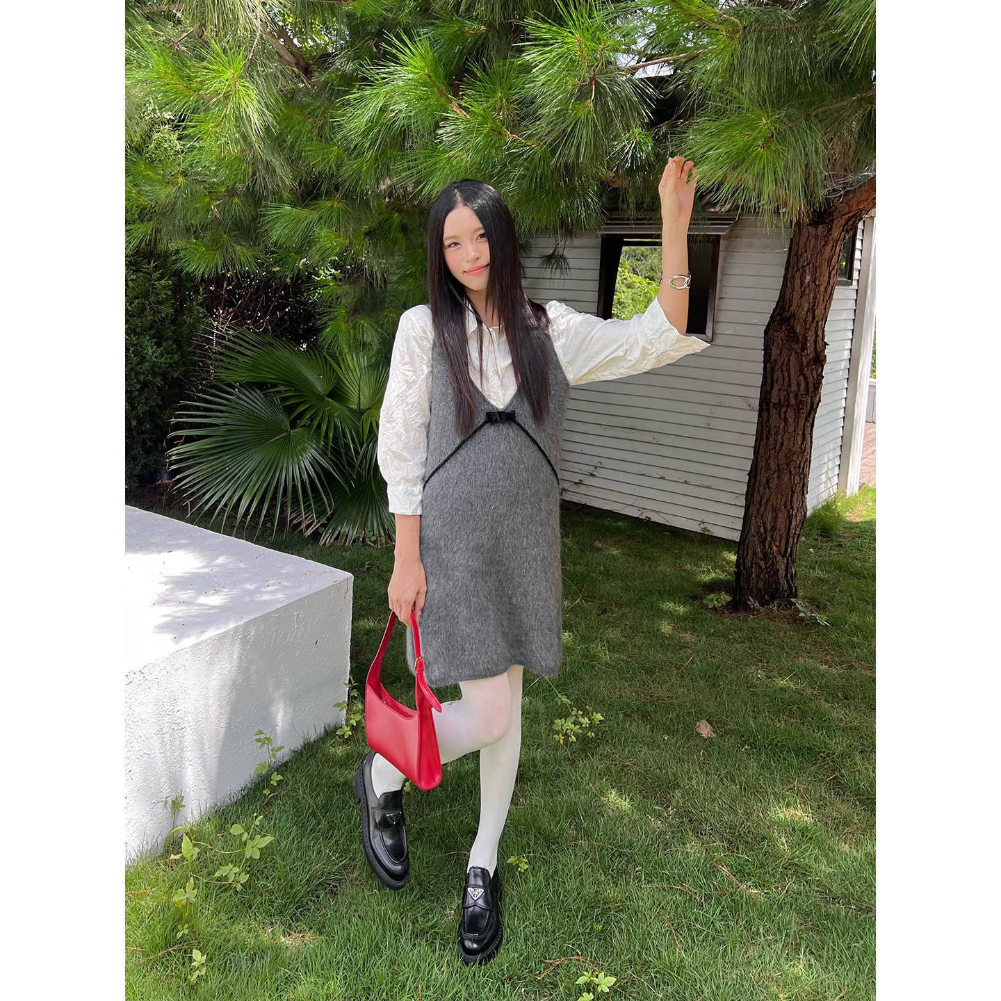 WMWM 设计师品牌 25秋冬新品 牦牛绒蝴蝶结装饰针织吊带裙 SOLSOL