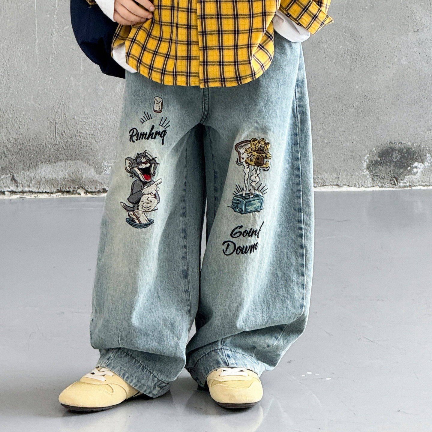 岁复古弯刀年春款宽松长裤12卡通2026裤子潮酷牛仔裤刺绣阔腿男童