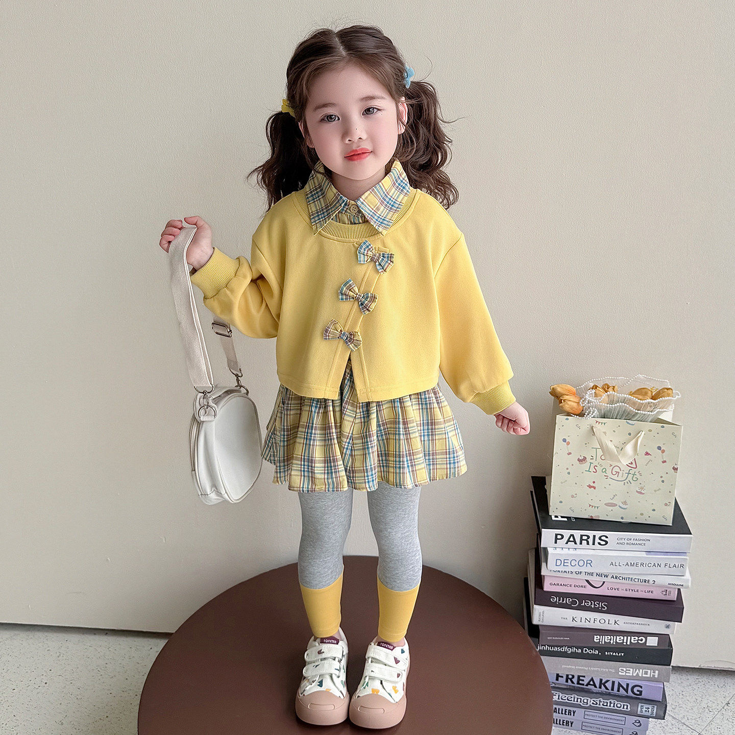 春季春装2026女新款儿童女童套装时髦蝴蝶结早春洋气宝宝卫衣春秋