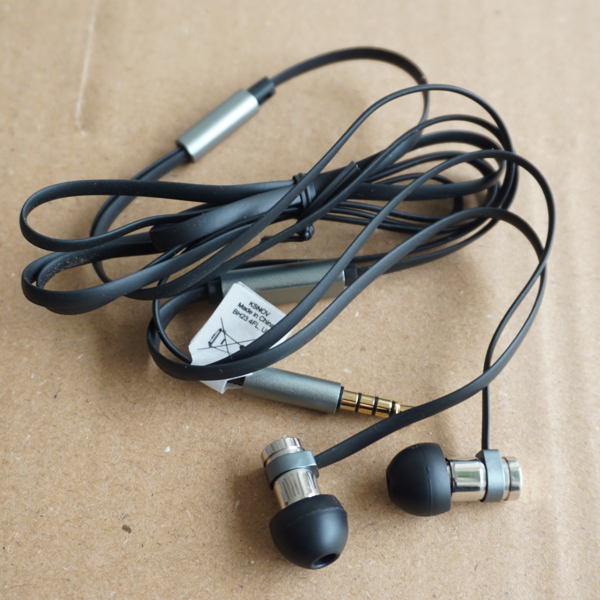 原装金属6mm微动圈入耳式面条线带麦低音震撼耳机 立体声声音震撼