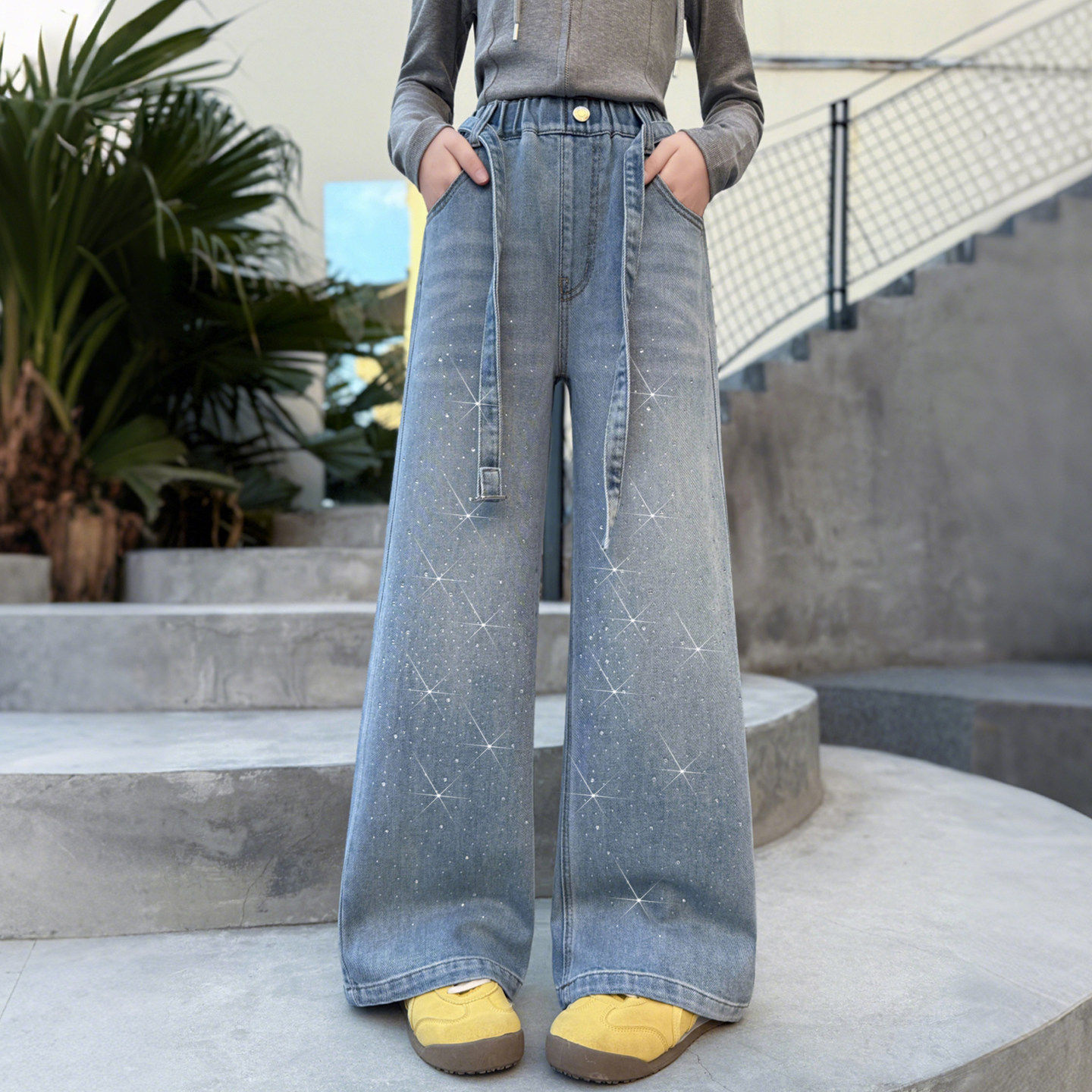 女童牛仔裤春秋女孩直窄版阔腿洋气筒裤钻裤春装儿童款大初中生烫