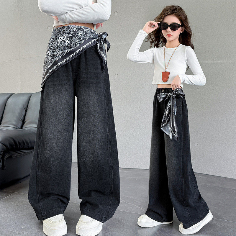2026女孩韩版女童直牛仔裤筒裤中大童洋派新款丝巾春装阔腿裤黑色