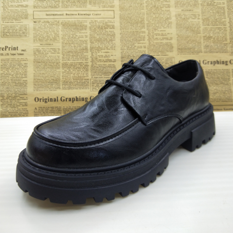 英伦风厚底百搭透气休闲男皮鞋