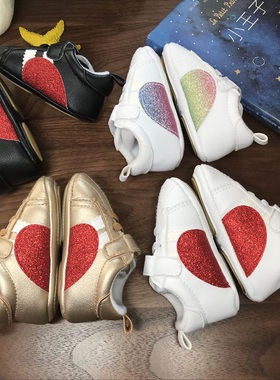 春秋新款0-1岁男女宝宝爱心小白鞋防滑半胶底软底学步鞋室内单鞋