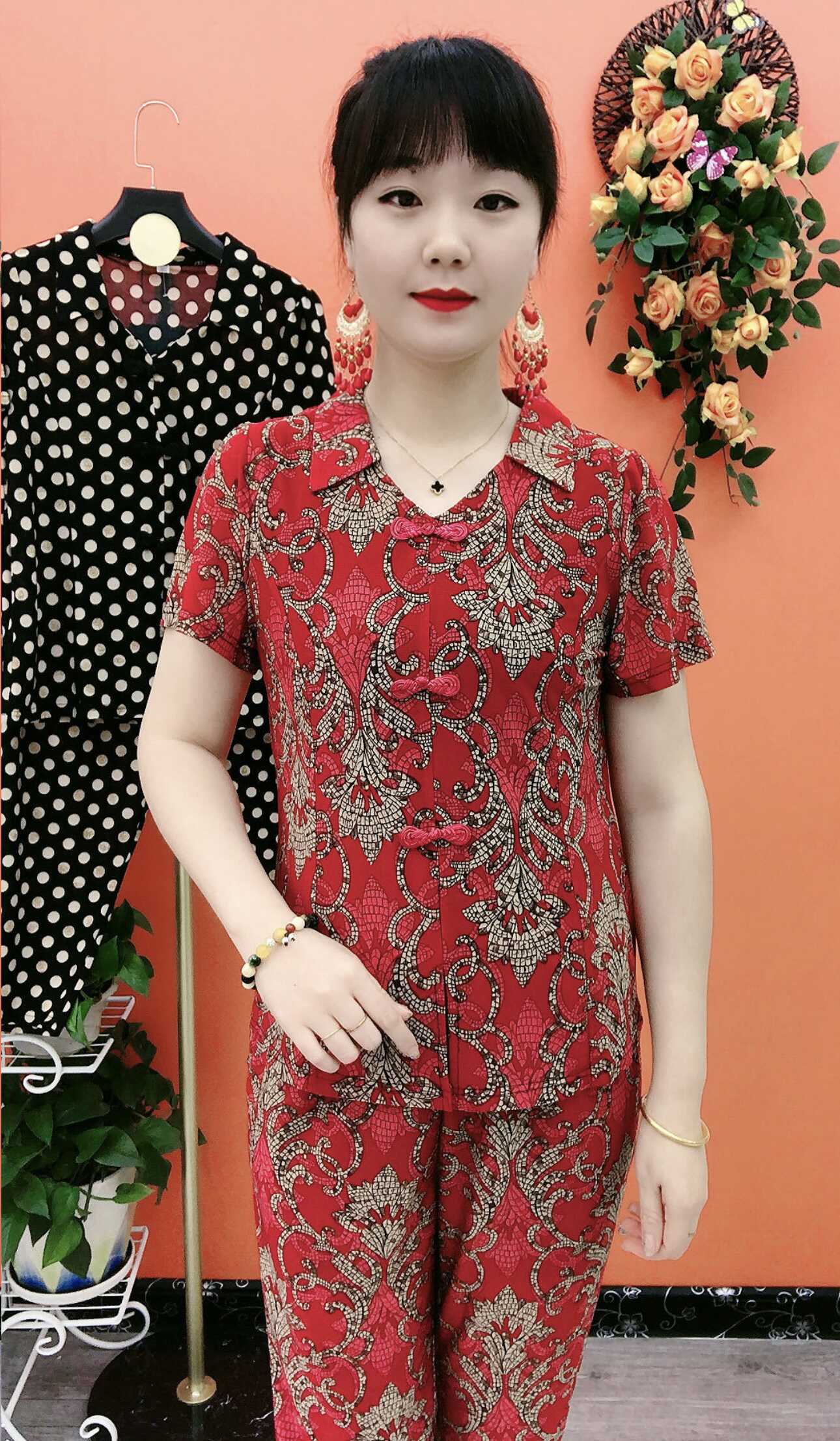 2024夏款冰丝经典民族风洋气盘扣小个子妈妈休闲运动两件套女装