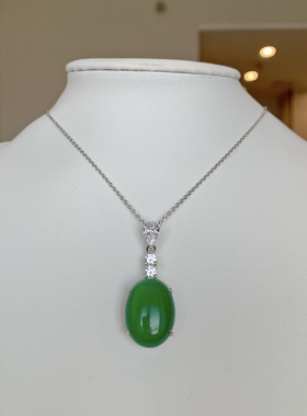 通体925纯银显肤白绿玉髓大鸽子蛋阳绿 短款项链