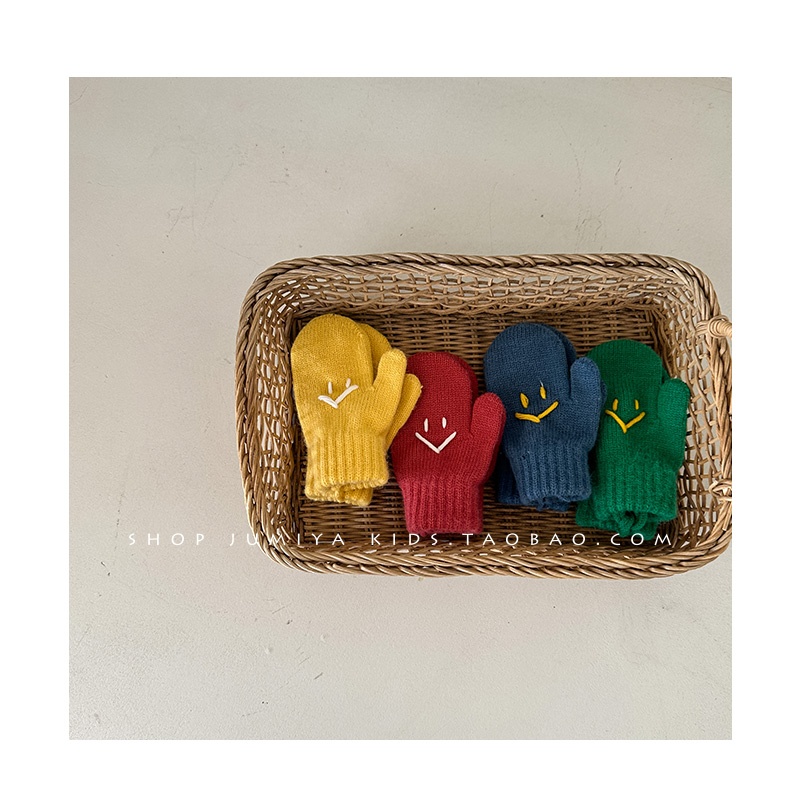 冬天宝宝手套韩国同款多色可选