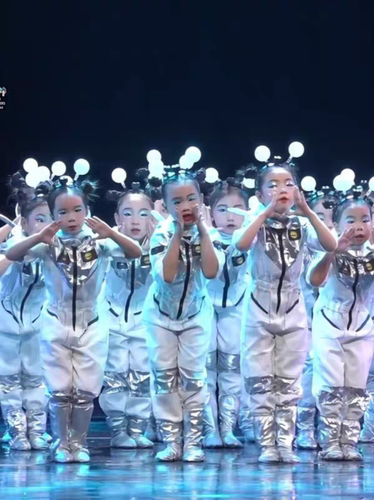 六一Al太空梦演出服宇航员服装科技航空梦表演服太空服太空畅想