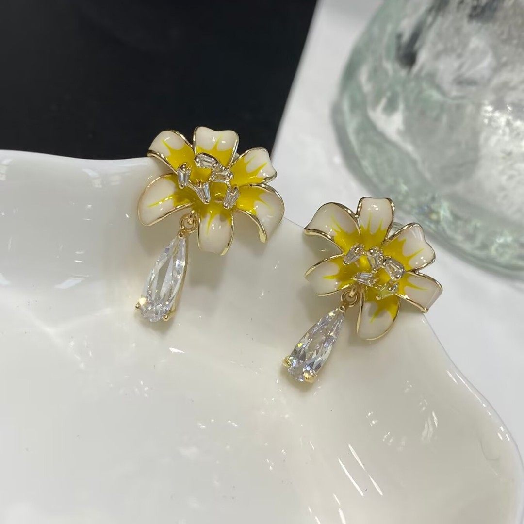 小众气质个性甜美黄色立体鸡蛋花镶钻水滴坠锆石耳钉耳环耳饰女,饰品/流行首饰/时尚饰品新,耳环,淘宝优惠券,粉丝福利购,淘宝优惠卷