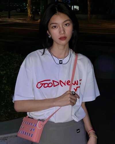 Autismss宝藏屋！新款设计简约字母好消息印花短袖T恤T-shirt
