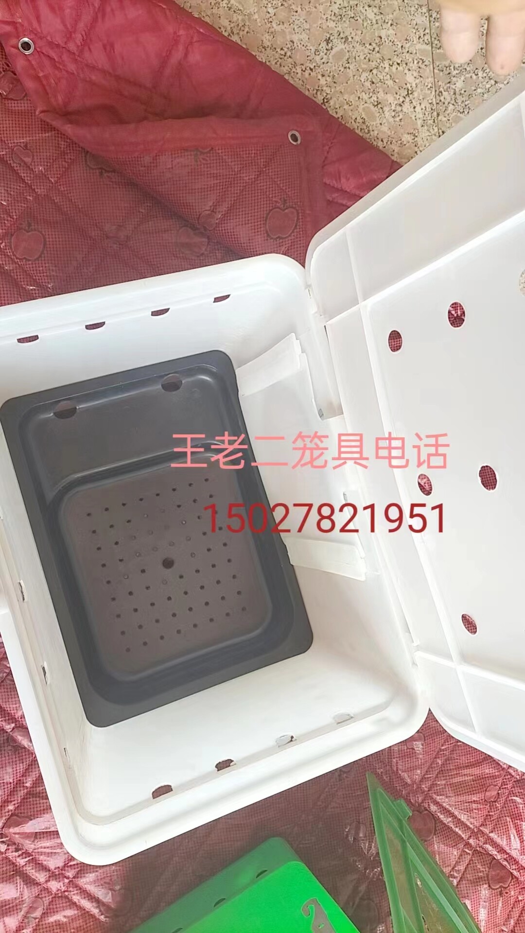 兔子产仔箱兔笼用外挂兔产箱兔养殖产窝兔笼仔盒母兔宠物兔用产箱