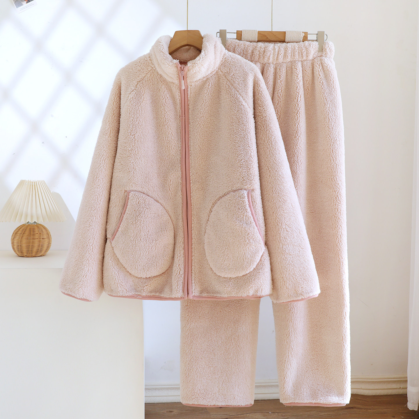 加厚羊羔绒睡衣女秋冬季甜美奶油粉立领长袖套装珊瑚绒保暖家居服,女士内衣/男士内衣/家居服,睡衣/家居服套装,淘宝优惠券,粉丝福利购,淘宝优惠卷