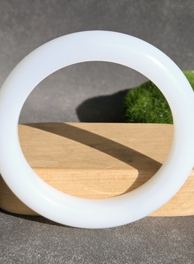 W011201新疆的猫59克高油高糯高光泽三高羊脂白玉俄料手镯和田玉